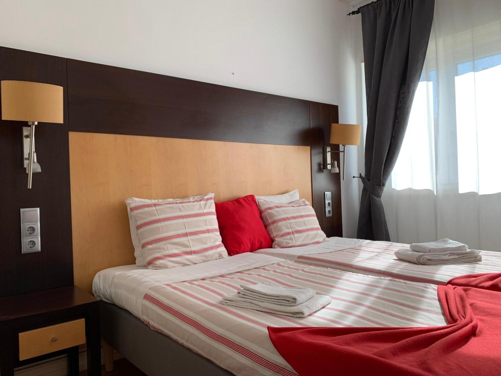 Gasthof Discovery Benfica 3*